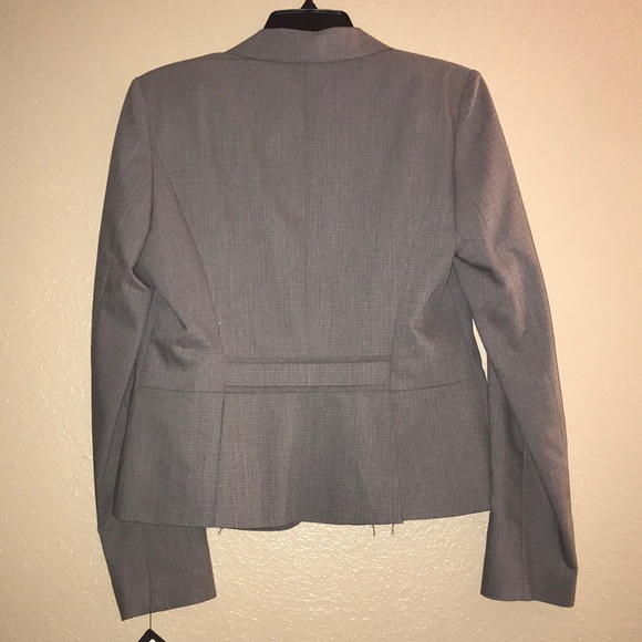 Halogen - Picture 4 of 5